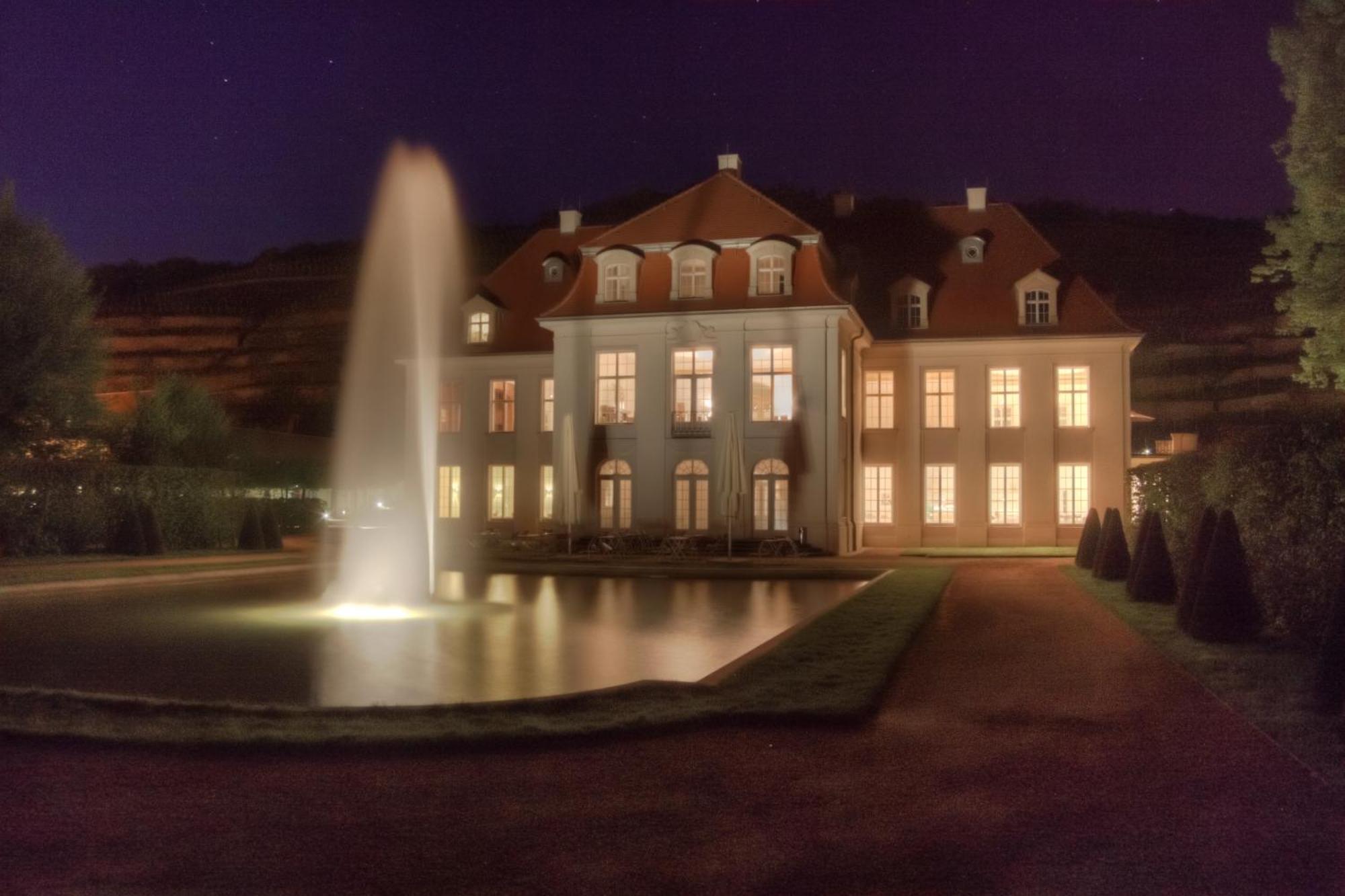 West Hotel An Der Saechsischen Weinstrasse Radebeul Exterior photo