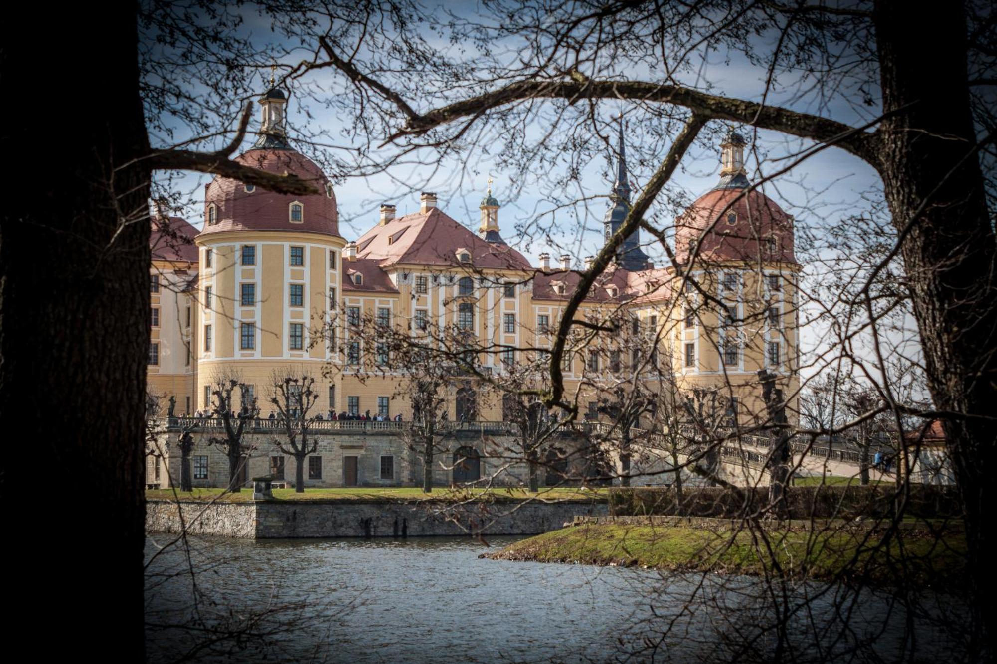 West Hotel An Der Saechsischen Weinstrasse Radebeul Exterior photo
